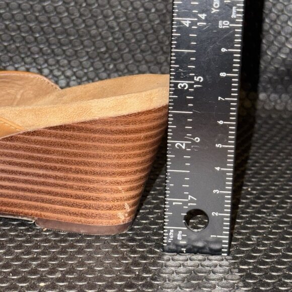 Vionic Libbie Brown Leather Criss Cross Wedge Sandals Shoes Women's Size 8 - Picture 9 of 9